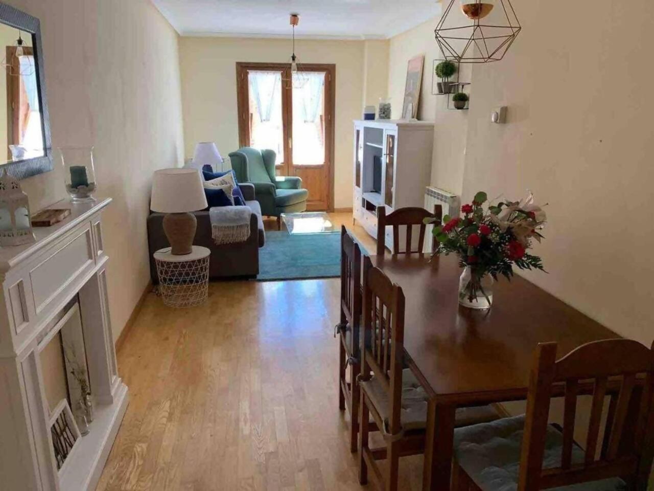 Casa Sendacomodidad Y Descanso Sallent de Gállego Exteriér fotografie